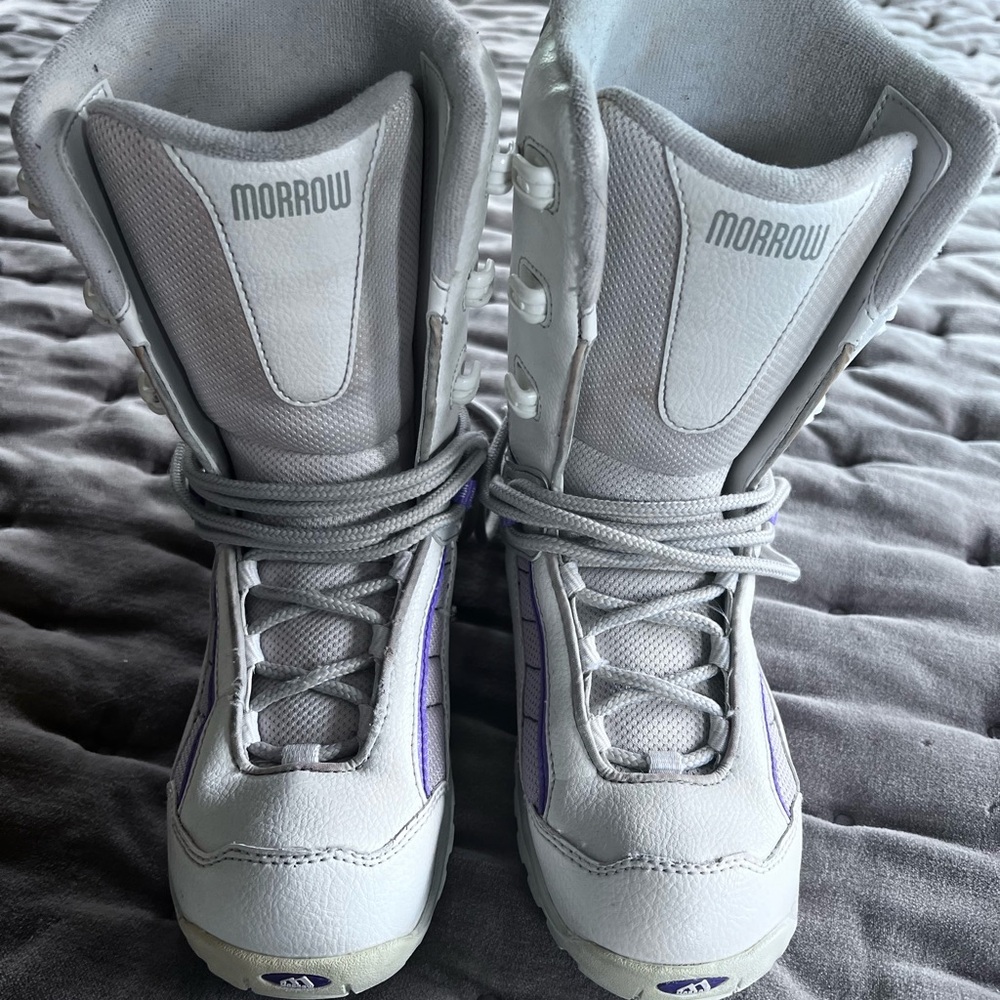 Kids morrow snow boarding boots